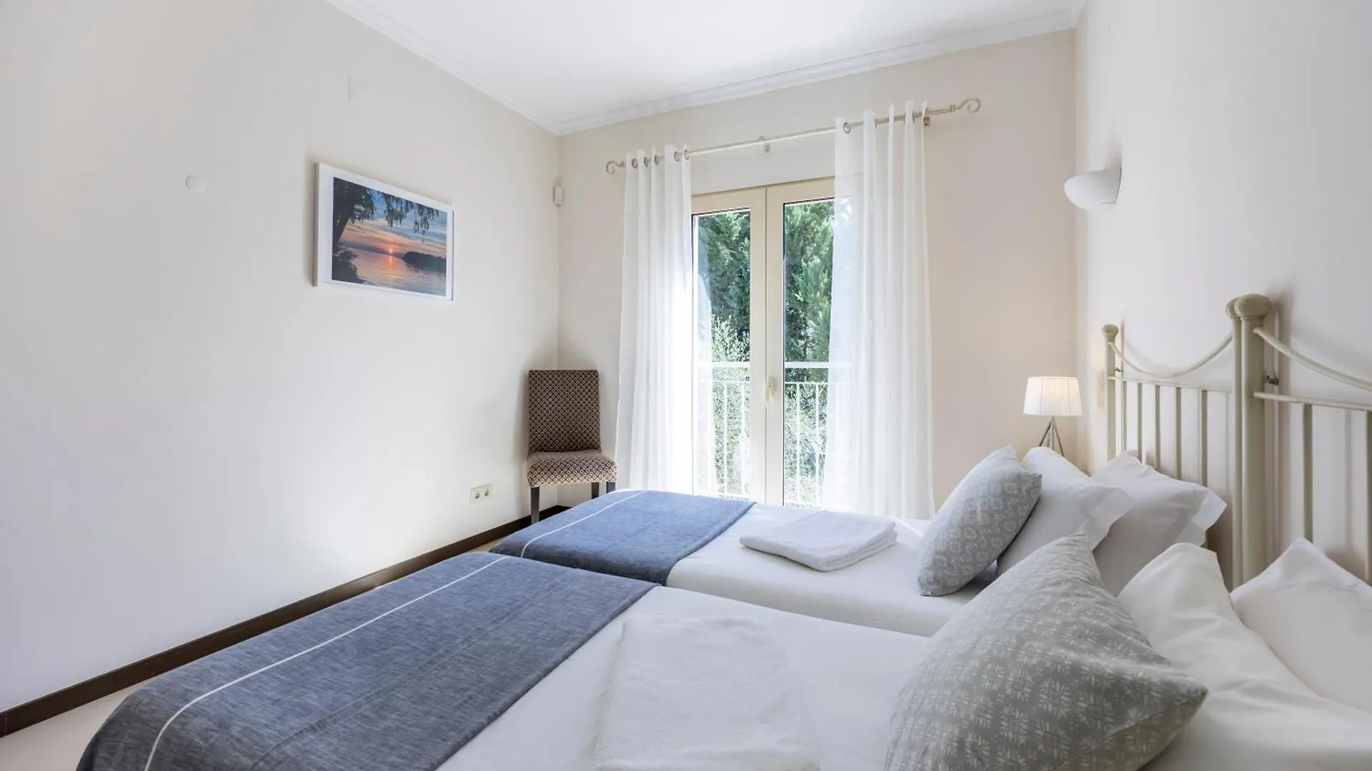 Apartment Vale Da Pinta Estombar