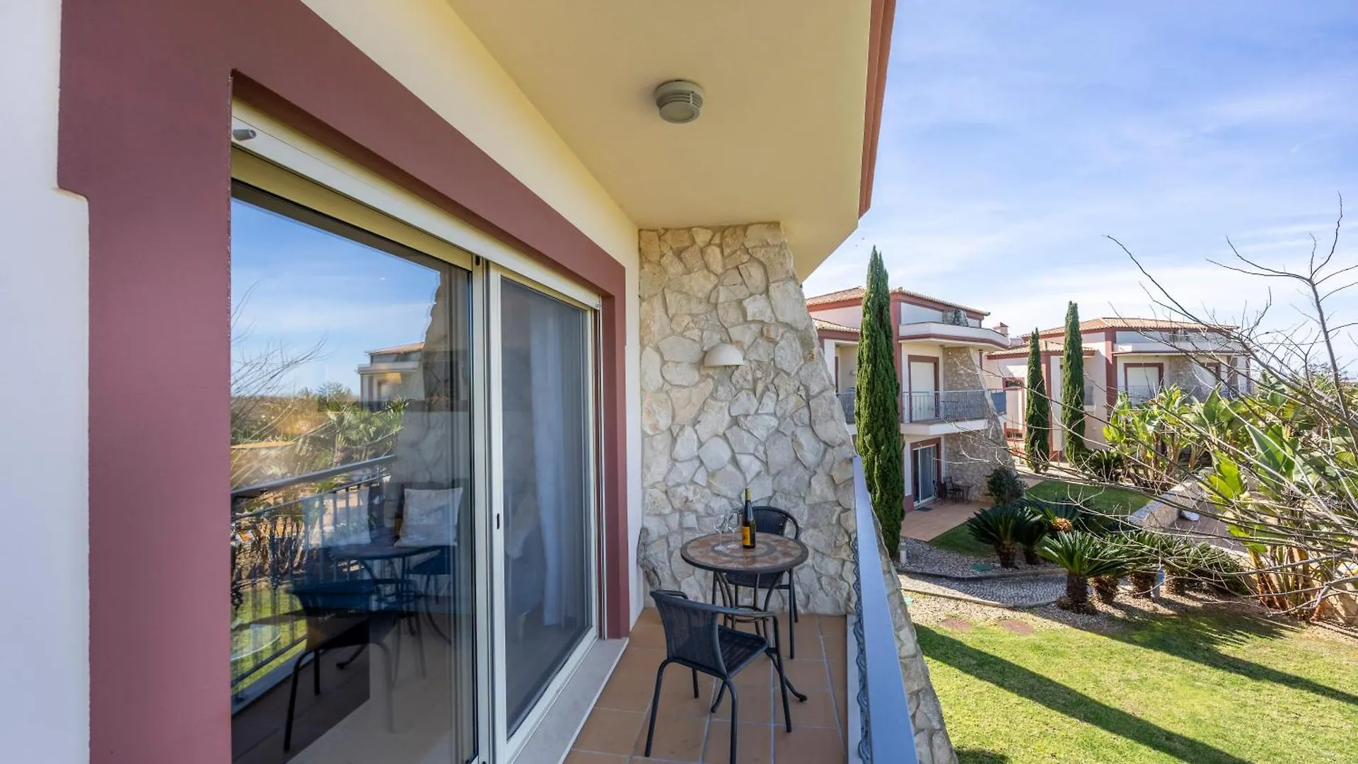 Apartment Vale Da Pinta Estombar
